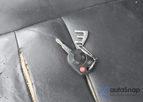 2010 Ford Escape Limited from USA, damaged, VIN 1FMCU0EG4AKA71517